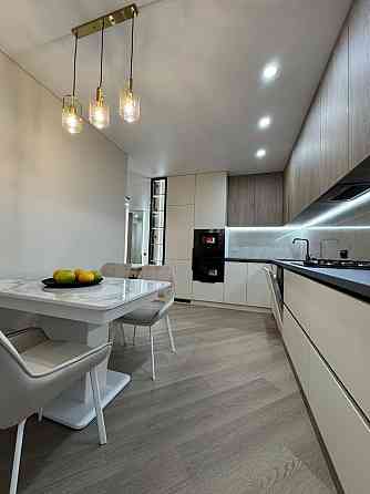 Продам 2 кімнатну із функцією 3 кімнатної у ЖК бізнес-класу із газом Ивано-Франковск