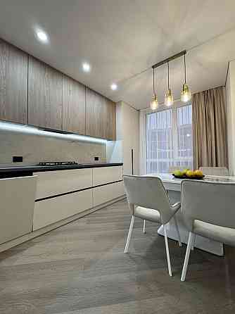 Продам 2 кімнатну із функцією 3 кімнатної у ЖК бізнес-класу із газом Ивано-Франковск