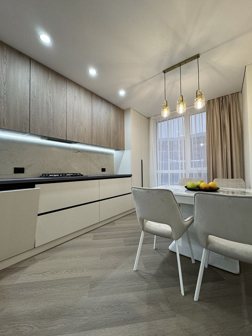 Продам 2 кімнатну із функцією 3 кімнатної у ЖК бізнес-класу із газом Ивано-Франковск - изображение 2