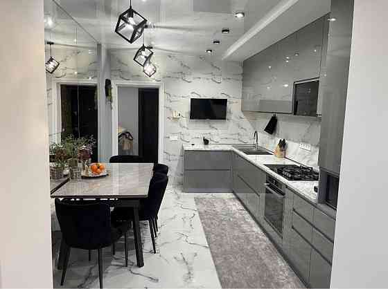 Продається велика  2-х кімнатна квартира з ремонтом. Постанови Ивано-Франковск