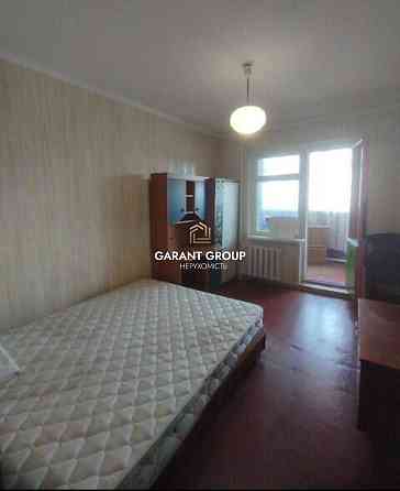 У продажу трикімнатна квартира у Пересипському районі Одеса