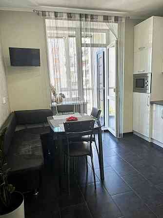 Продаж 2 кім.квартира вул.Роксоляни, Новобудова- 122000 дол. Львов