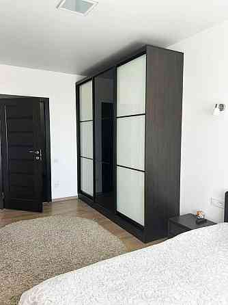 Продаж 2 кім.квартира вул.Роксоляни, Новобудова- 122000 дол. Львов