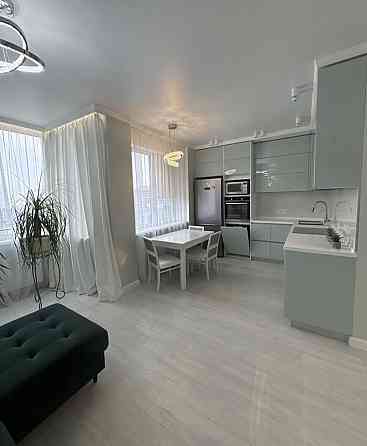 Продам 3-х комнатную квартиру с ремонтом в новом доме  с видом на море Одеса