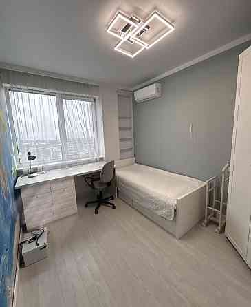 Продам 3-х комнатную квартиру с ремонтом в новом доме  с видом на море Одеса