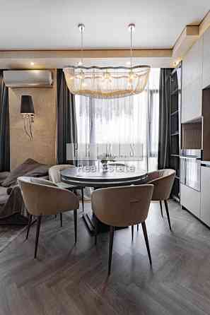 Продаж 3к квартири, ЖК Новопечерські Липки, вул. Андрія Верхогляда 11в Kyiv