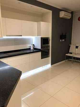 2 СПАЛЬНИ! ЖК Мир! БОТСАД! Пер Отакара Яроша 16! Продам 2К 73 м2 Харків