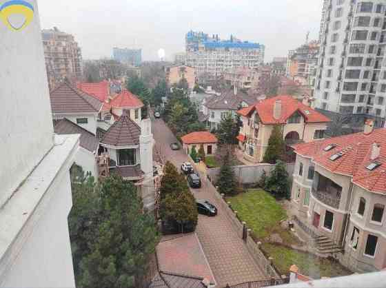 Квартира 107кв.м  у моря вул.Віце-адм.Азарова з паркингом Одеса