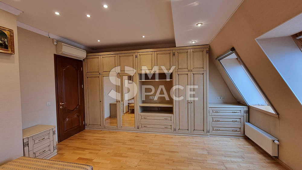 3к квартира на Гончара центр Печерськ Золоті Ворота Киев - изображение 7