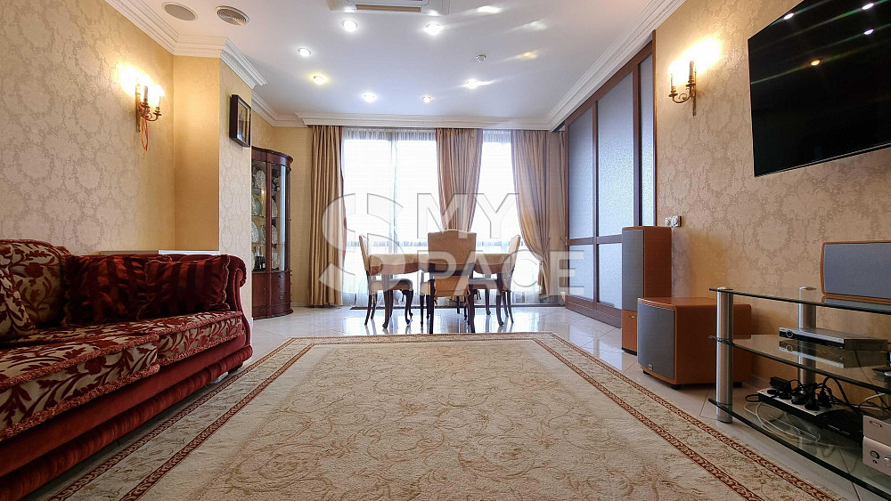 3к квартира на Гончара центр Печерськ Золоті Ворота Киев - изображение 1