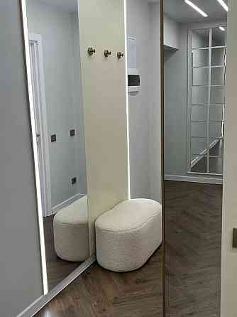 Продам сучасну 3-ну квартиру Шептицький 