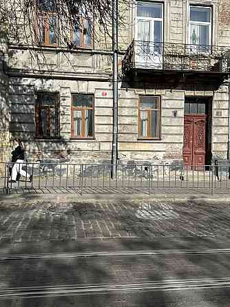 Продаж квартири в ЦЕНТРІ  ( можна під комерцію ) Без комісії Львов