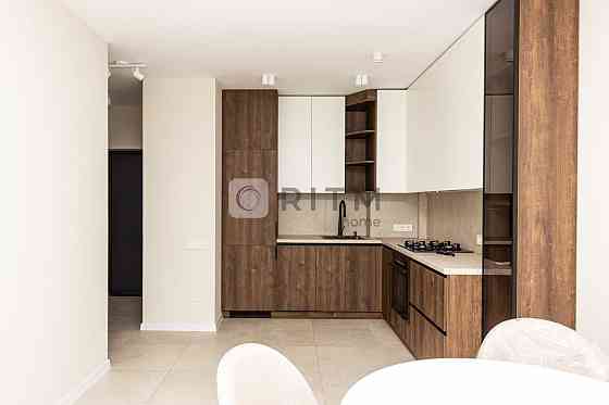 Продаж однокімнатна квартира з ремонтом в новобудові. Львов