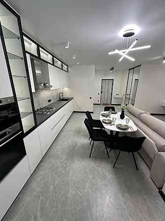 Продам евродвушку Ремонт Центр Голливуд Сертификат Чернигов