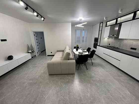 Продам евродвушку Ремонт Центр Голливуд Сертификат Чернигов