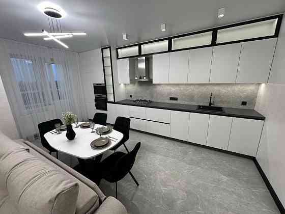 Продам евродвушку Ремонт Центр Голливуд Сертификат Чернигов