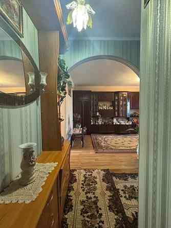 Продається 2-кімнатна квартира по вул. Хоткевича Угорники