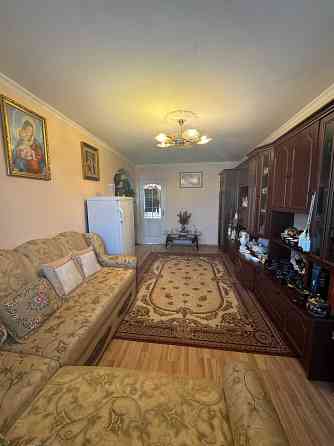 Продається 2-кімнатна квартира по вул. Хоткевича Угорники