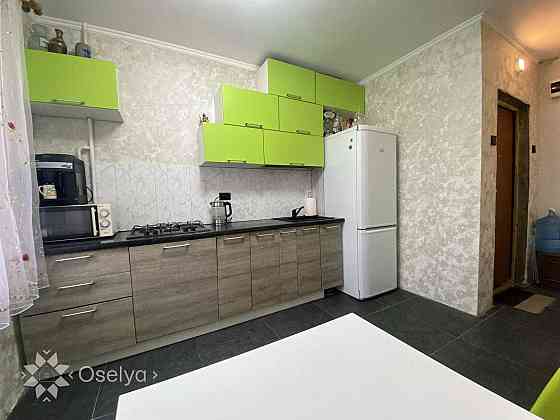 ТОП 3 кімнатна квартира вторичка Троещина Каштанова 8 Kyiv