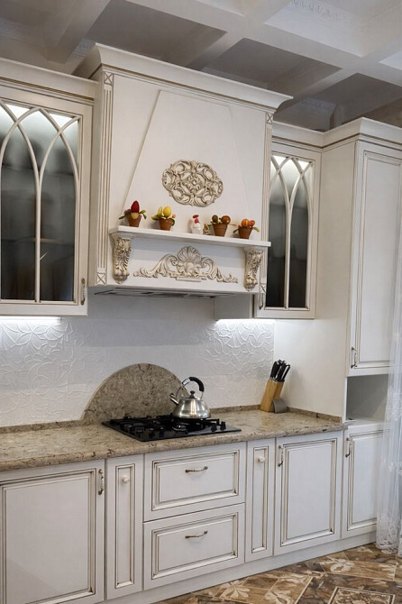 Элитная квартира с дизайнерским ремонтом в классическом стиле Кропивницкий - изображение 2