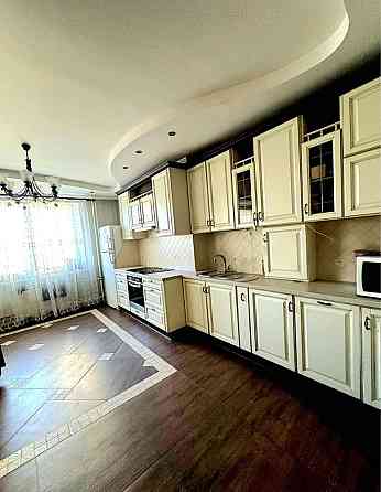 ЖК Чайка, трикімнатна квартира на Валерія Лобановського 11 Чайки (Київська обл.)