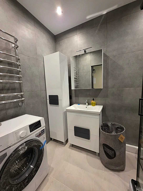 Квартира-студія біля міського озера Ивано-Франковск - изображение 8