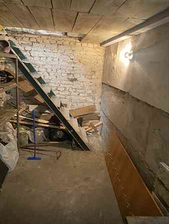 Автономка, цегляний будинок, укриття є Суми