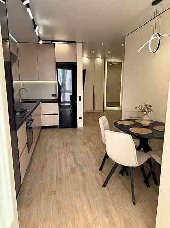 Розкішна 1,5-кімнатна квартира з панорамою на річку Івано-Франківськ