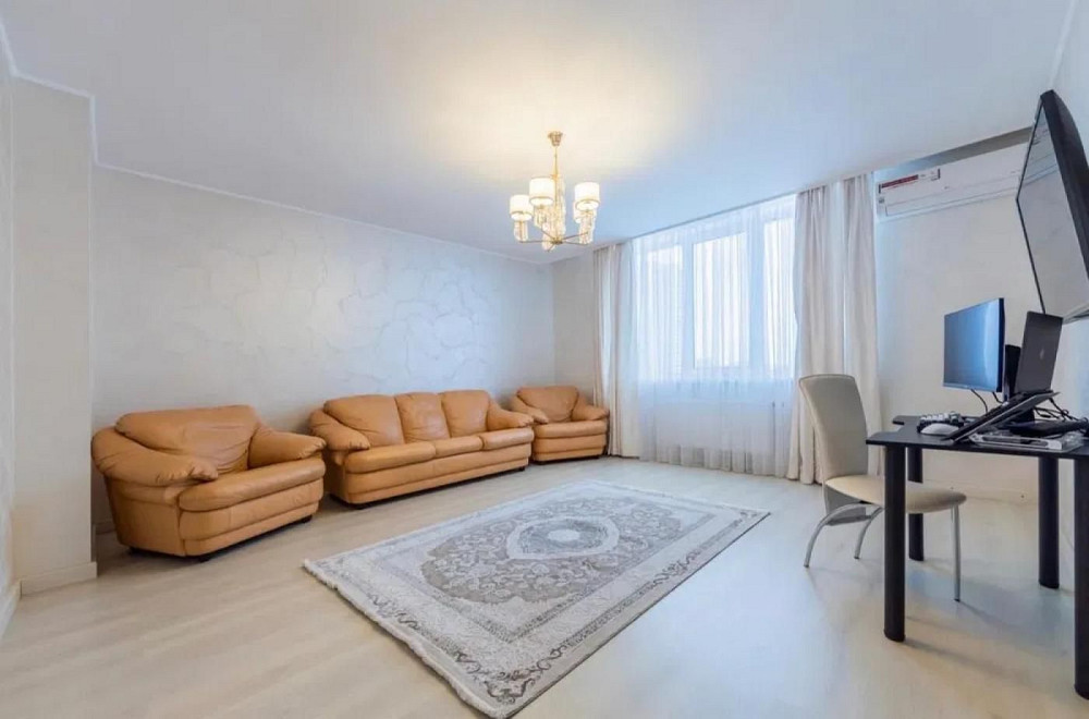 Світла та затишна 3-кімнатна квартира 95 м² ЖК Рів'єра 2 хв Славутич Kyiv - photo 3