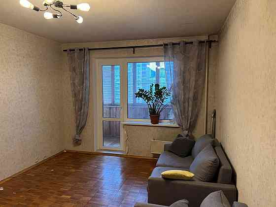 Простора 4-к квартира 90 м² на  низькому поверсі! Закревського 5-А Kyiv