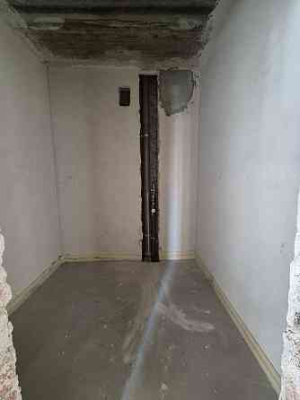 Однокімнатна квартира в зданому будинку! Крихівці