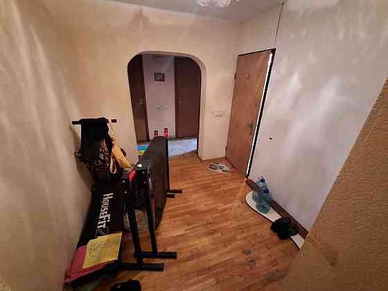 Продаж 3/4 частки 3-кімнатної квартири, метро Позняки, вул. Гмирі, 5А Kyiv