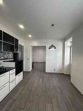 Сертифікат - ТАК! Простора квартира біля двох шкіл, два балкона Ірпінь Іrpin