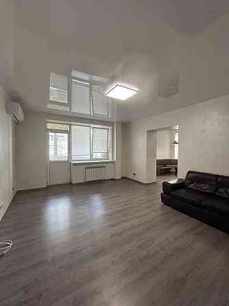 Сертифікат - ТАК! Простора квартира біля двох шкіл, два балкона Ірпінь Іrpin