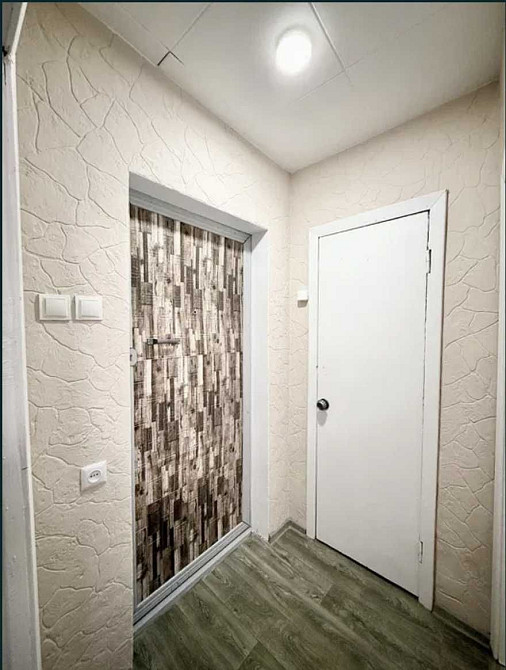 Готовая квартира с ремонтом и мебелью в кирпичном доме - гостинка Одеса - зображення 2