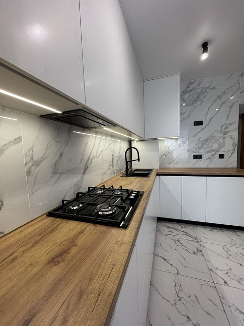 Квартира поруч з ТЦ Авенір плаза. Газ! Bucha - photo 3