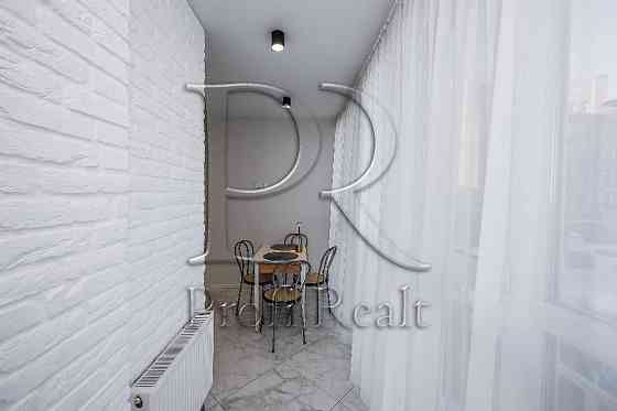 1-кімнатна 52 м² з ремонтом, ЖК Кришталеві Джерела,Метрологічна 58 Kyiv