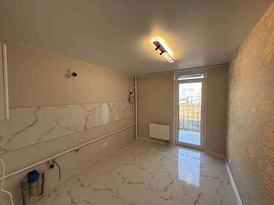 1-кімнатна квартира з дизайнерським ремонтом в новобудові Зарванці