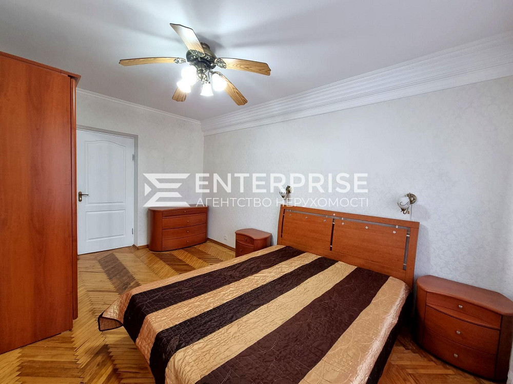 Продаж 2 кімнатної квартири Шевченківський район метро КПІ 5 хв Kyiv - photo 2
