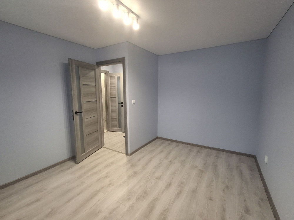 Продам 1 кім квартиру з ремонтом Uzhhorod - photo 1