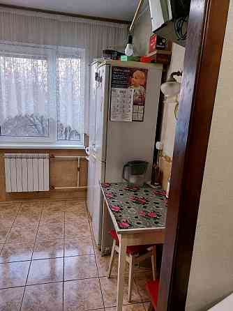 Теремки - 2 хв.  Трикімнатна в гарному стані. Velyki Novosilky