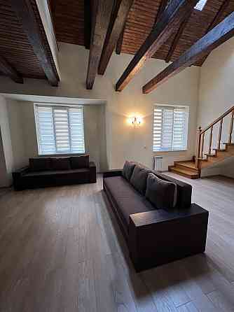 Оренда гарноі великогабаритноі квартири в центрі Uzhhorod