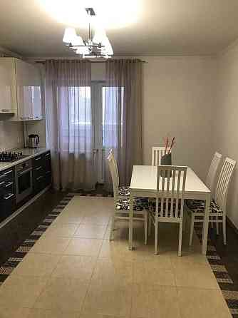 Світло не вимикають. Оренда просторої, 83 м2,  2-х кімнатної в центрі. Poltava