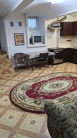 Без маклера . Сдается квартира в центре города Аркадия ЖУКОВСКОГО Chernivtsi