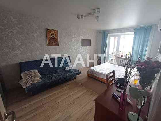 Предлагается 1- комн. на среднем этаже Odesa