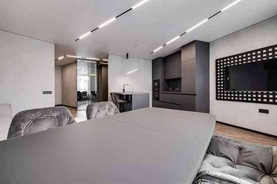 Продаж великої 1 кімн. квартири Lviv