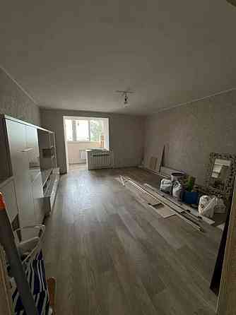 Простора 3-кімнатна квартира в центрі Бородянки Borodianka