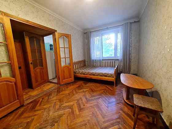 Оренда 1 кім біля метро є газ є опалення вул Білоруська 17 Kyiv