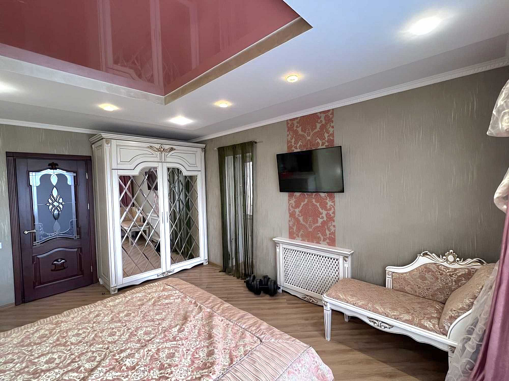 √ Продається 2 кімнатна квартира в класичному стилі Rivne - photo 1