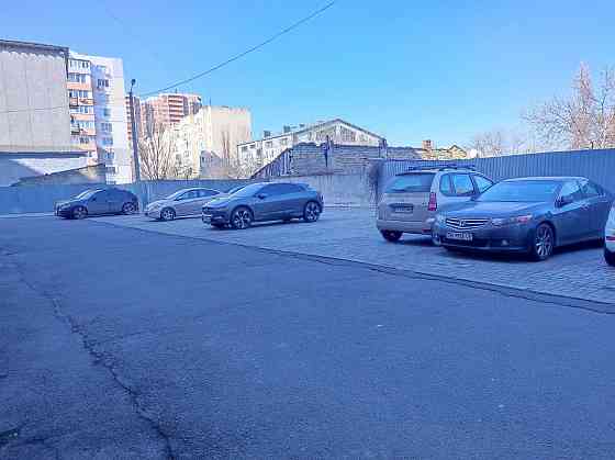 3-комнатная для семьи с газом и охраной в уютном районе Одессы Odesa